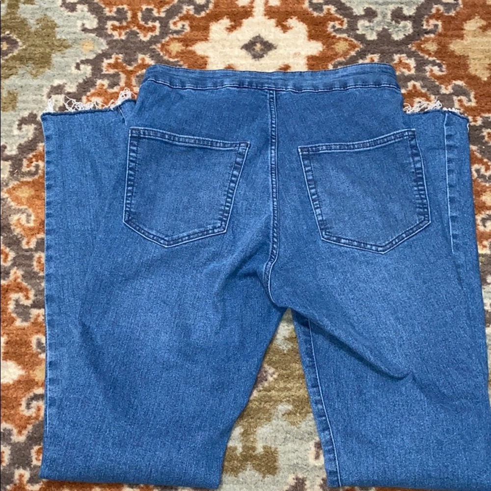 H&M - Picture 2 of 4